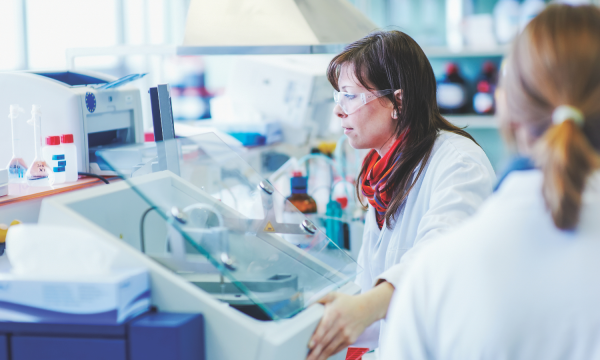 antimicrobial performance evaluation, minimum inhibitory concentration, challenge test food matrix, shelf-life validation, antimicrobial efficacy testing, hurdle approach food safety, foodborne pathogen control, spoilage microorganism inhibition, food R&D testing methods, microbial variability reproducibility, in vitro screening antimicrobials, food safety compliance